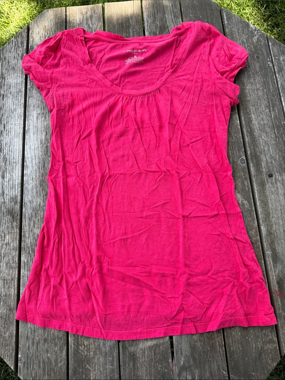 Women’s Maternity Scoop Neck Tee in Bright Pink